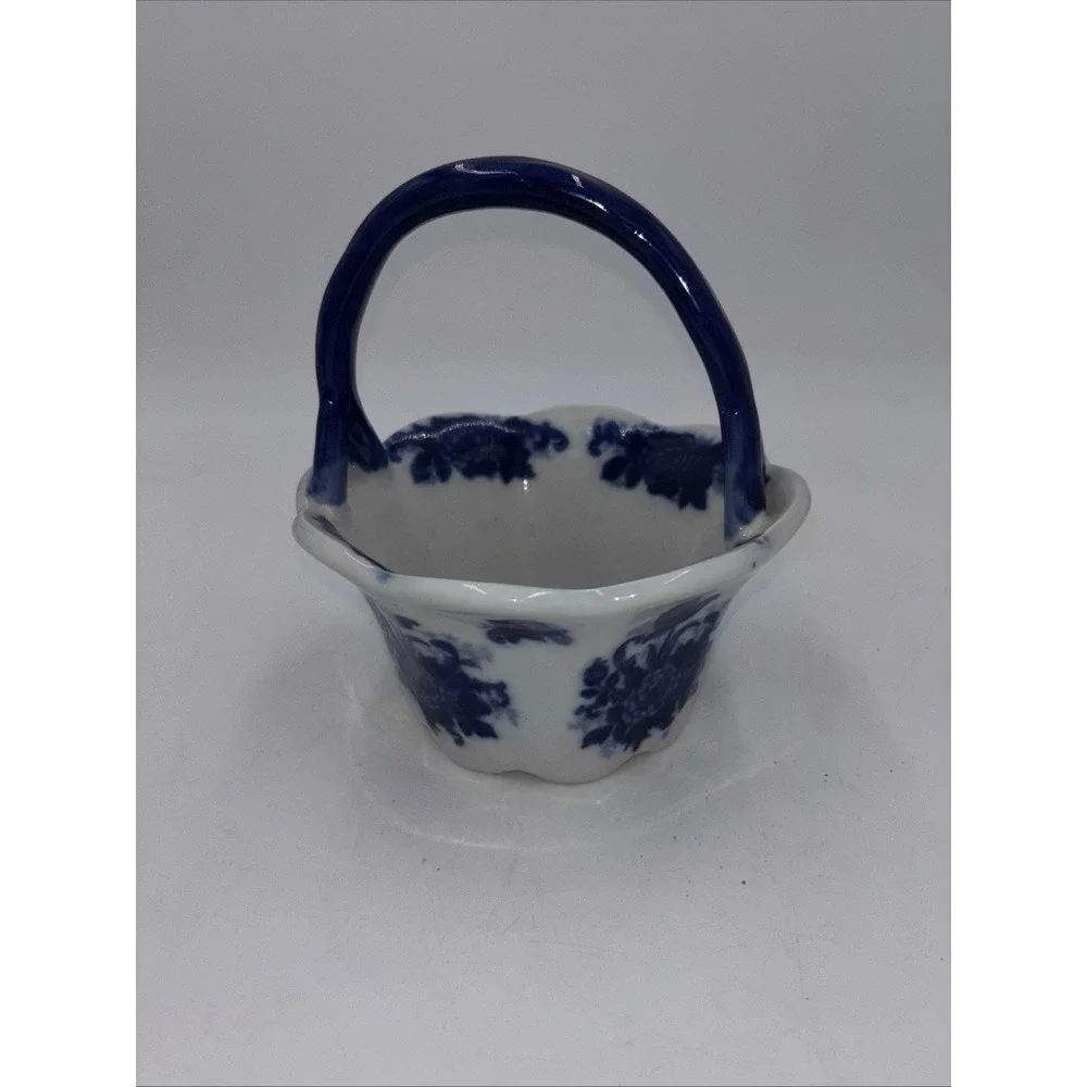 Cracker Barrel Blue Rose And White Floral Porcelain Basket